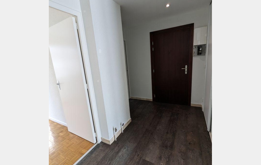 Annonces LACLEMAN : Appartement | SAINT-JULIEN-EN-GENEVOIS (74160) | 48 m2 | 1 200 € 